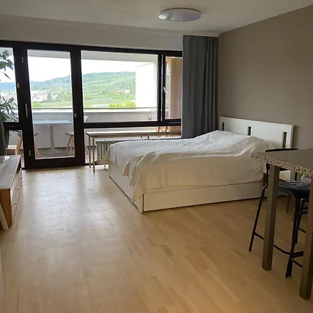 Modern - Location In *